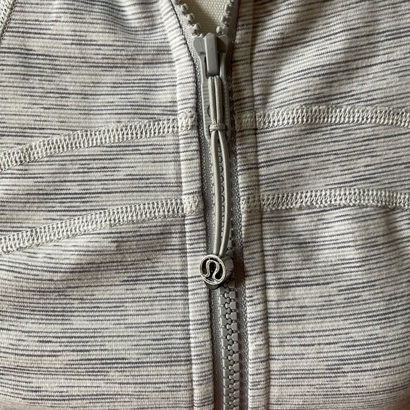 Lululemon Zip Up Jacket - Size: 10 - Picture 4 of 11